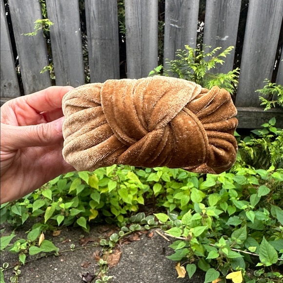 Velvet Tan Knotted Headband - Picture 3 of 10